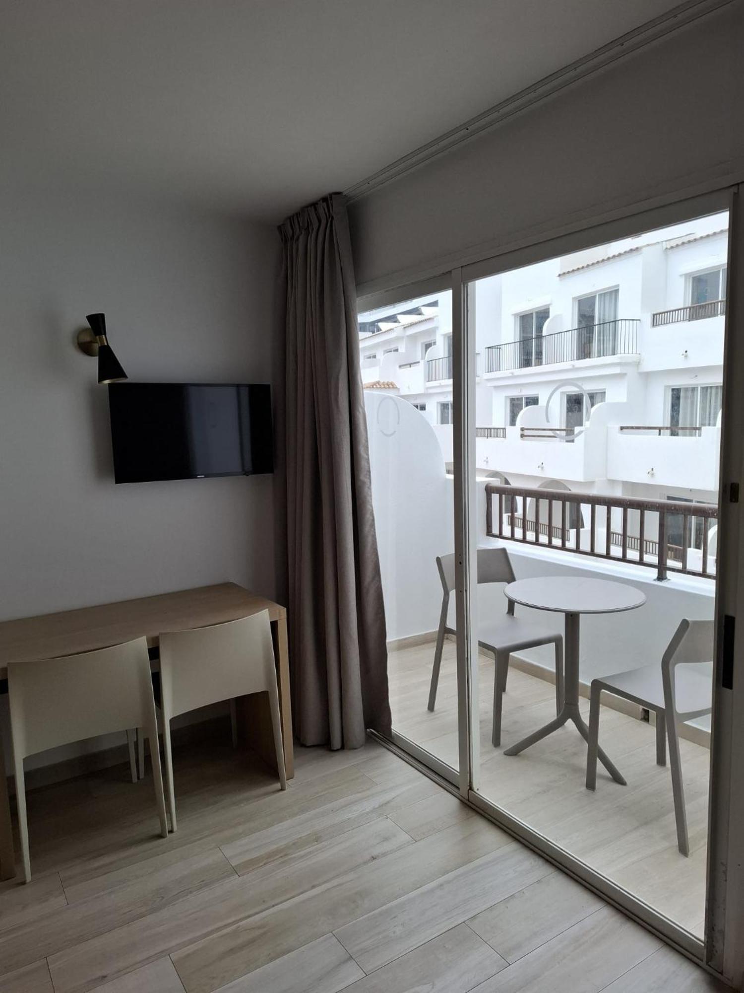 Sunside Ibiza Studios - Only Adults- Formerly Known As Central Park Σαν Αντόνιο Εξωτερικό φωτογραφία