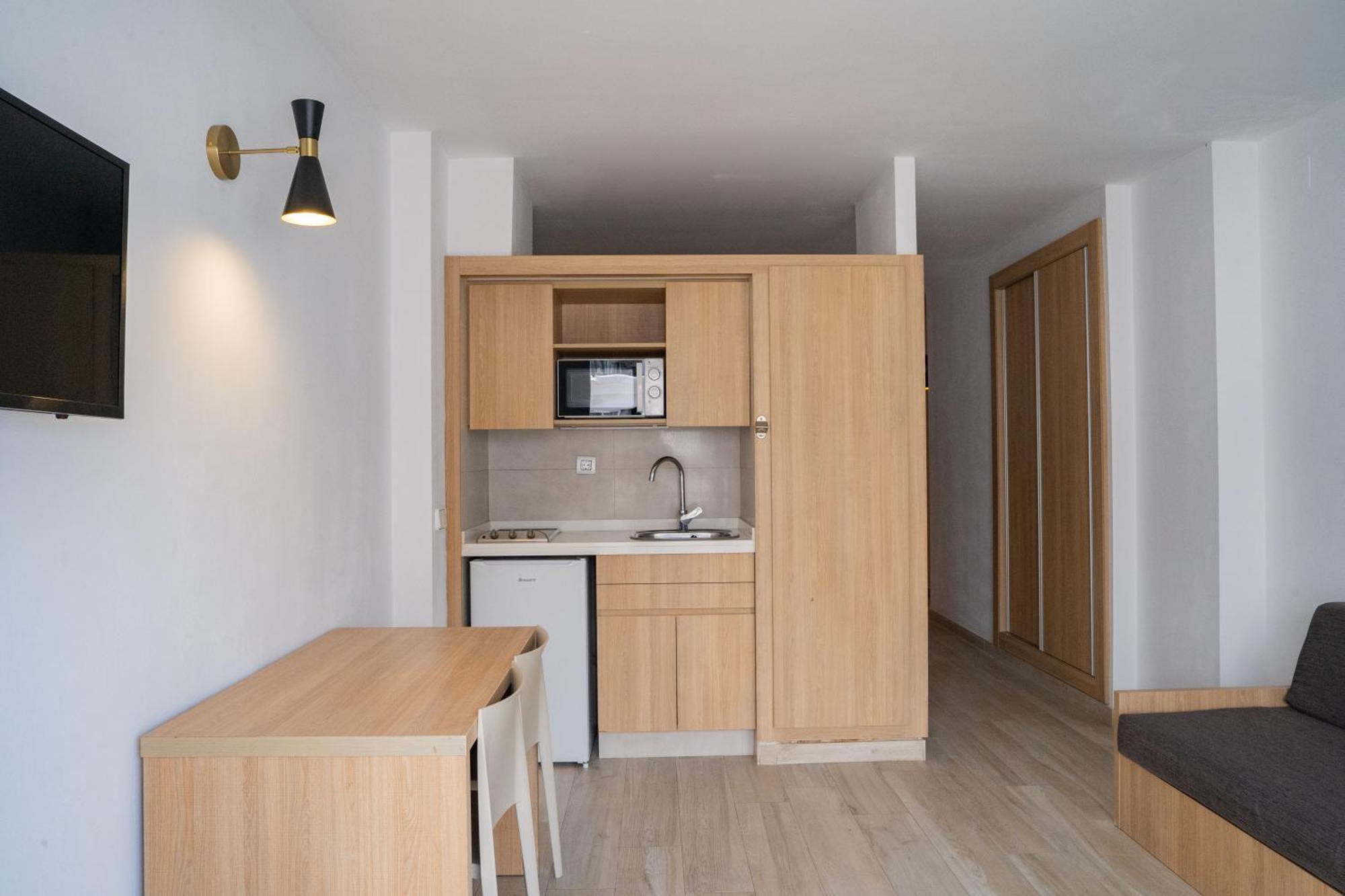 Sunside Ibiza Studios - Only Adults- Formerly Known As Central Park Σαν Αντόνιο Εξωτερικό φωτογραφία