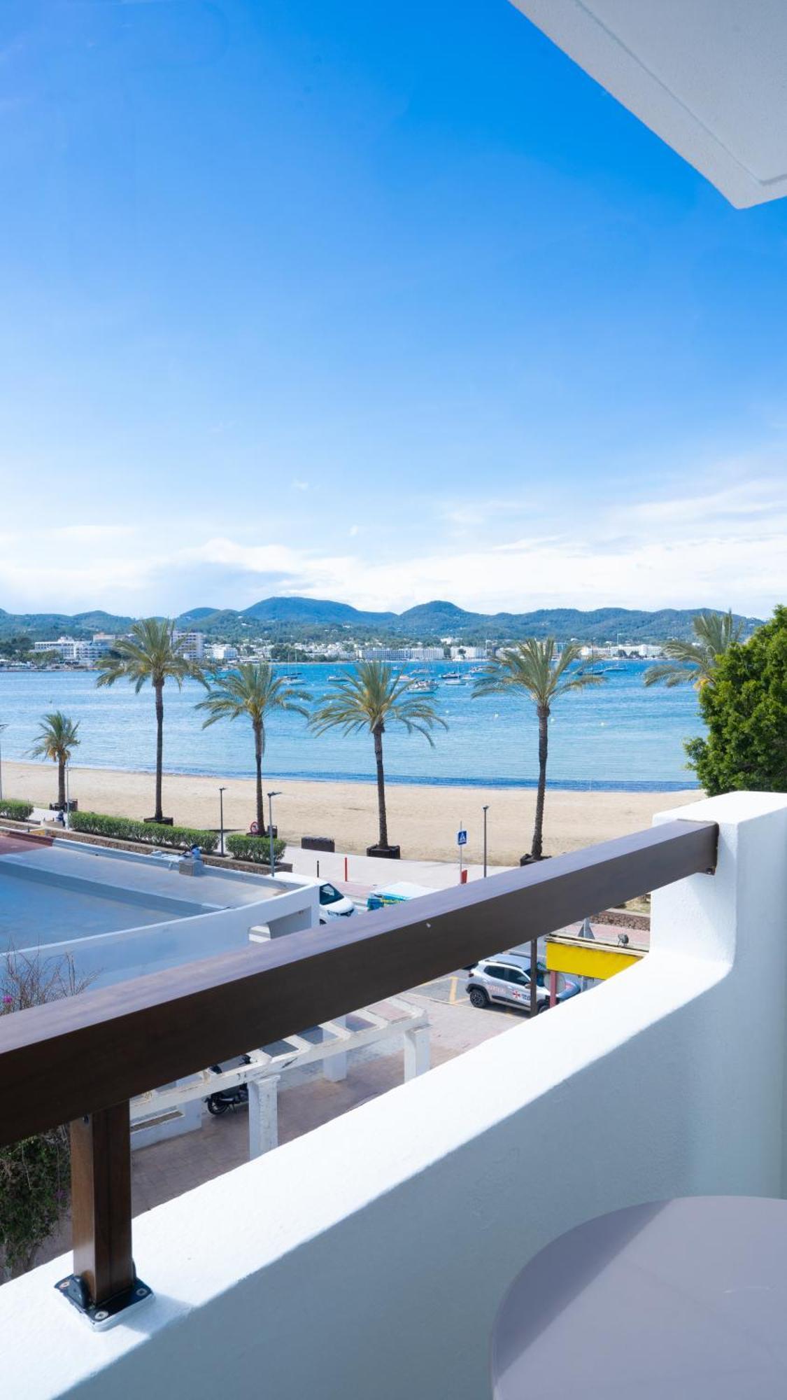 Sunside Ibiza Studios - Only Adults- Formerly Known As Central Park Σαν Αντόνιο Εξωτερικό φωτογραφία