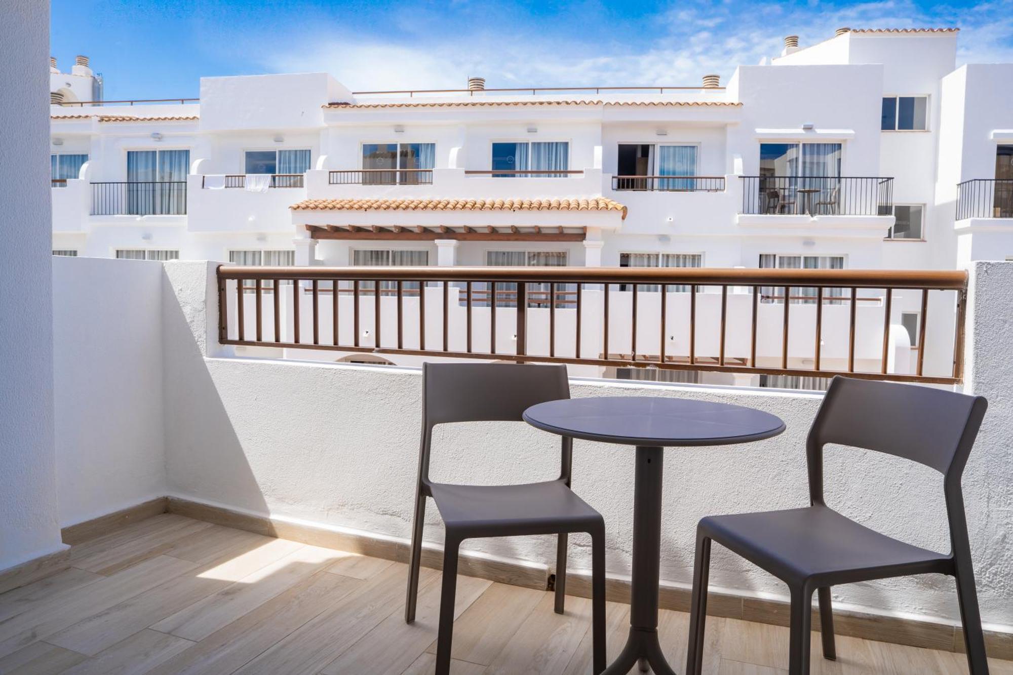 Sunside Ibiza Studios - Only Adults- Formerly Known As Central Park Σαν Αντόνιο Εξωτερικό φωτογραφία