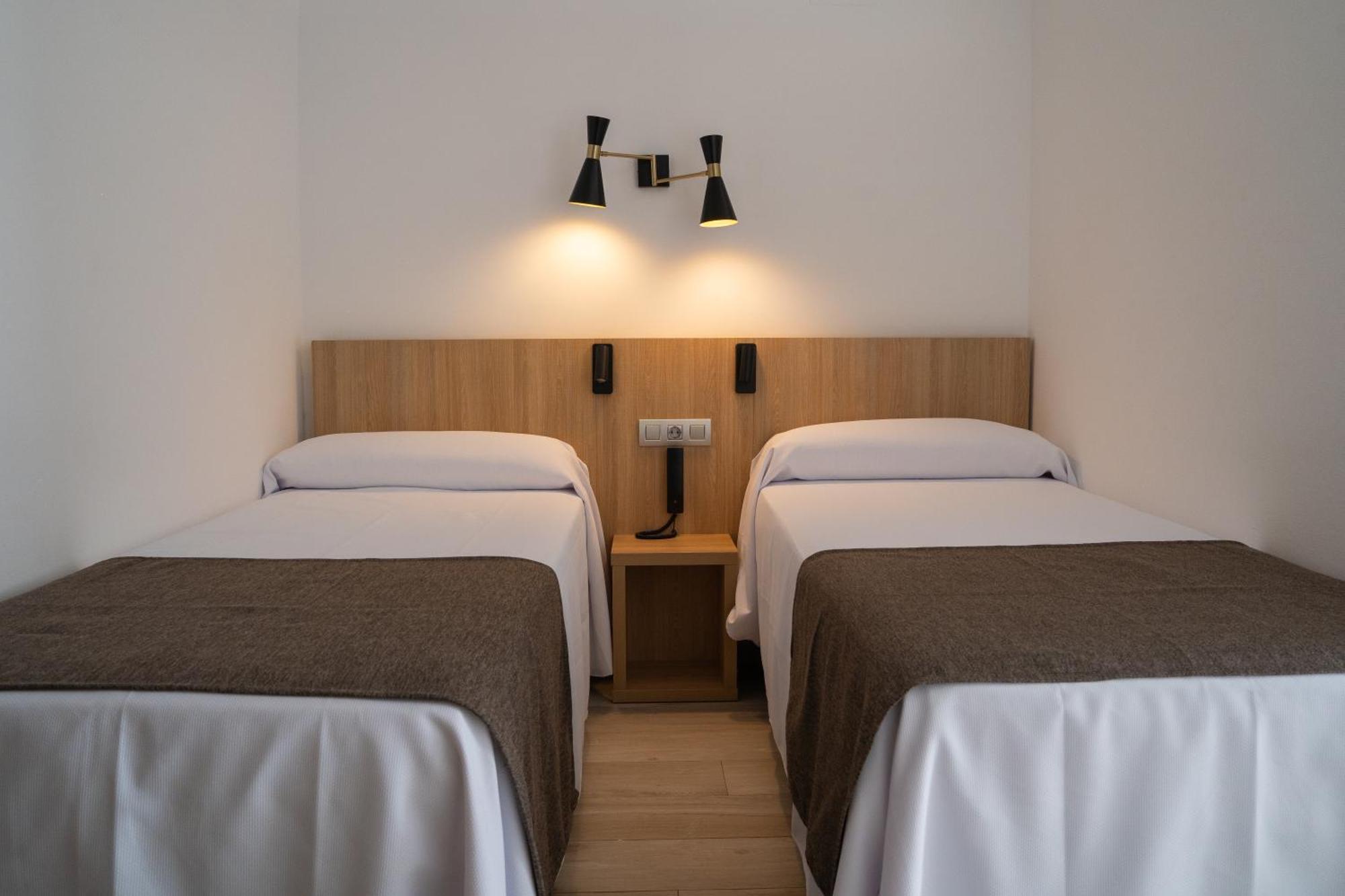 Sunside Ibiza Studios - Only Adults- Formerly Known As Central Park Σαν Αντόνιο Εξωτερικό φωτογραφία